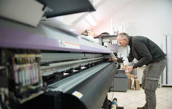 為什么要使用安全、環(huán)保的印刷清潔劑？